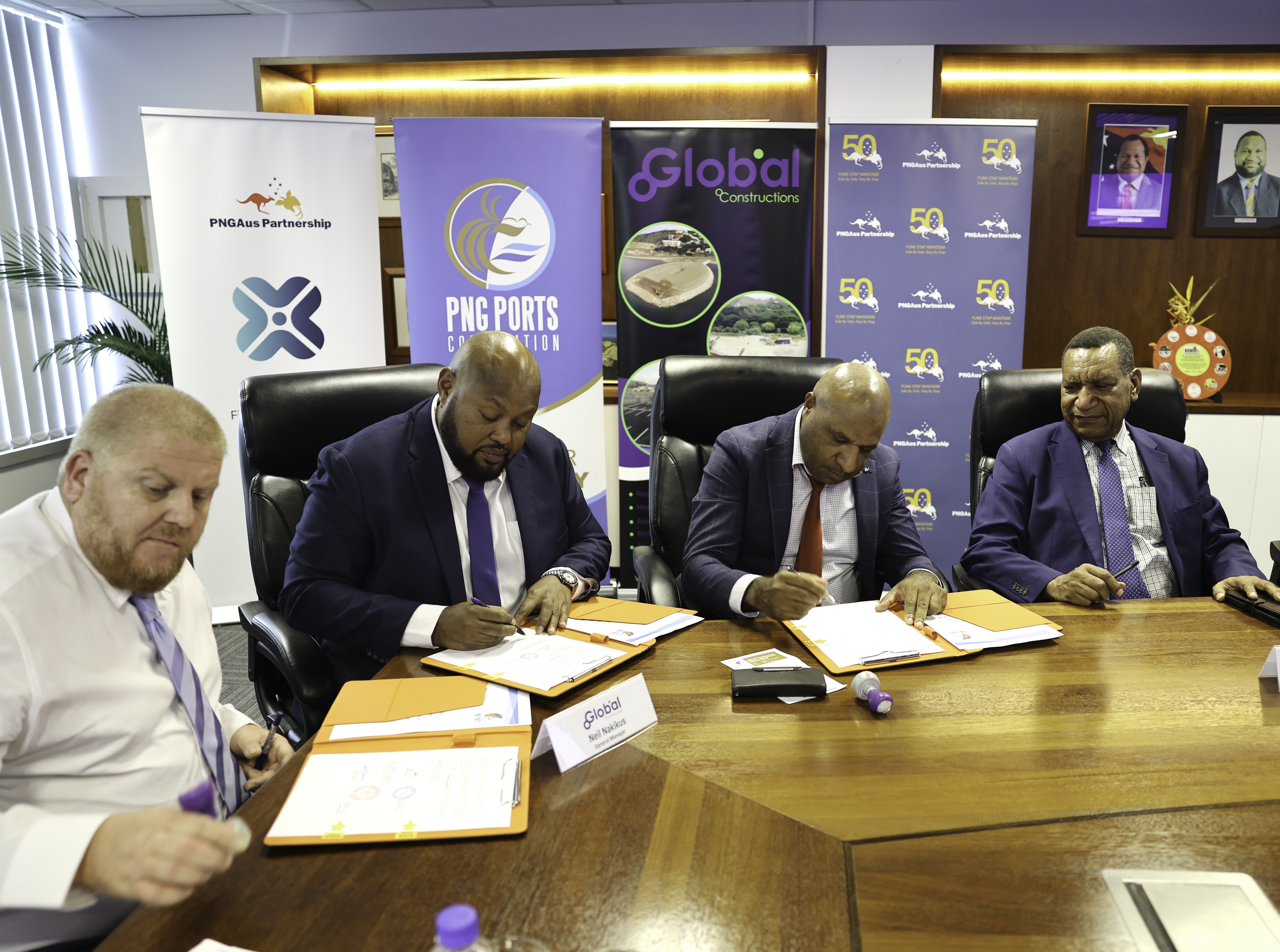 Signing marks the start of Kimbe Port upgrades under Australia–PNG partnership.