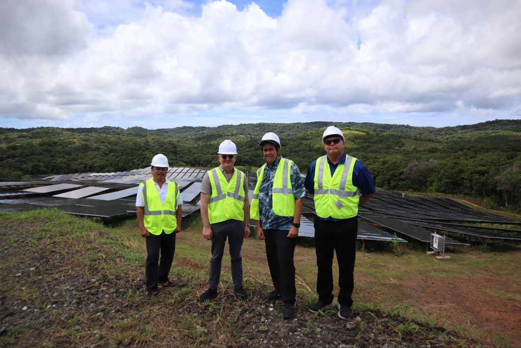 Minister Bowen and President Whipps visit Palau Solar Farm