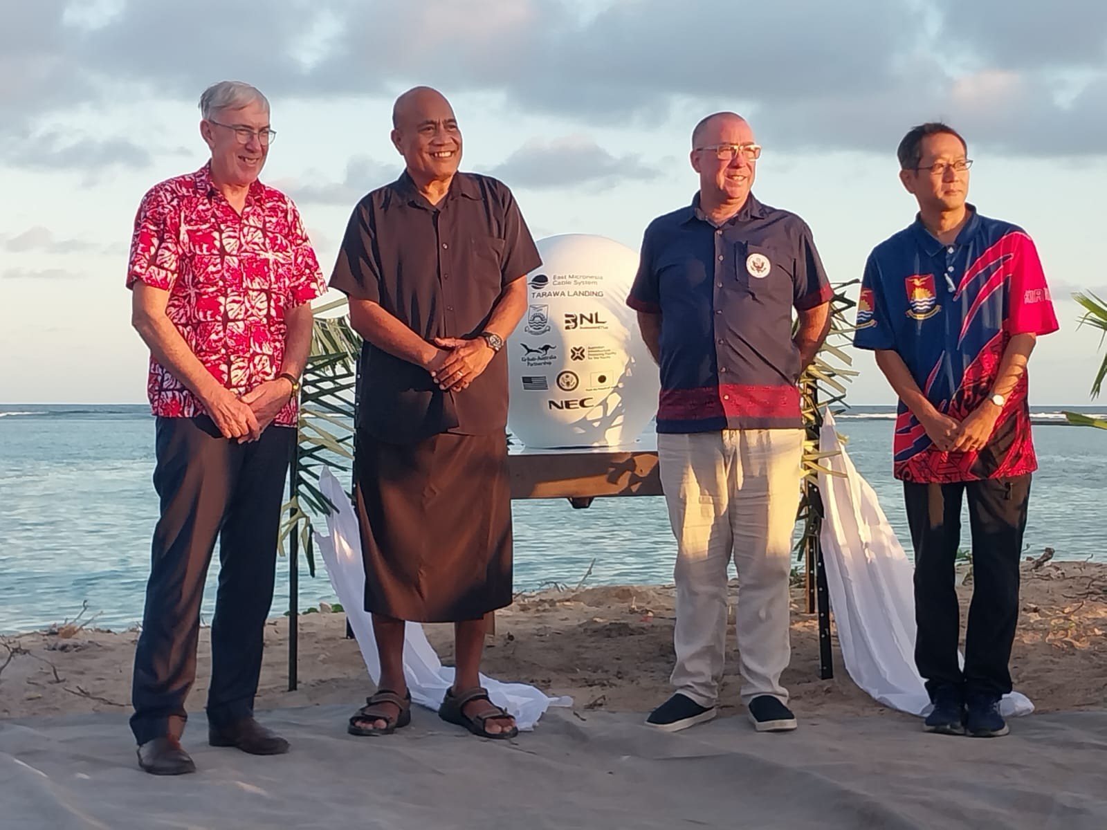 Attendees at the Cable Lay Ceremony:  Australia’s Special Envoy for the Pacific, His Excellency Ewen McDonald,  the President of Kiribati, His Excellency Taneti Maamau, Senior Development Advisor, U.S. Embassy, Suva, Mr Michael Glees and Charge d'Affaires ad interim of Japan to the Republic of Kiribati, Mr. Suzuki Hideyuki