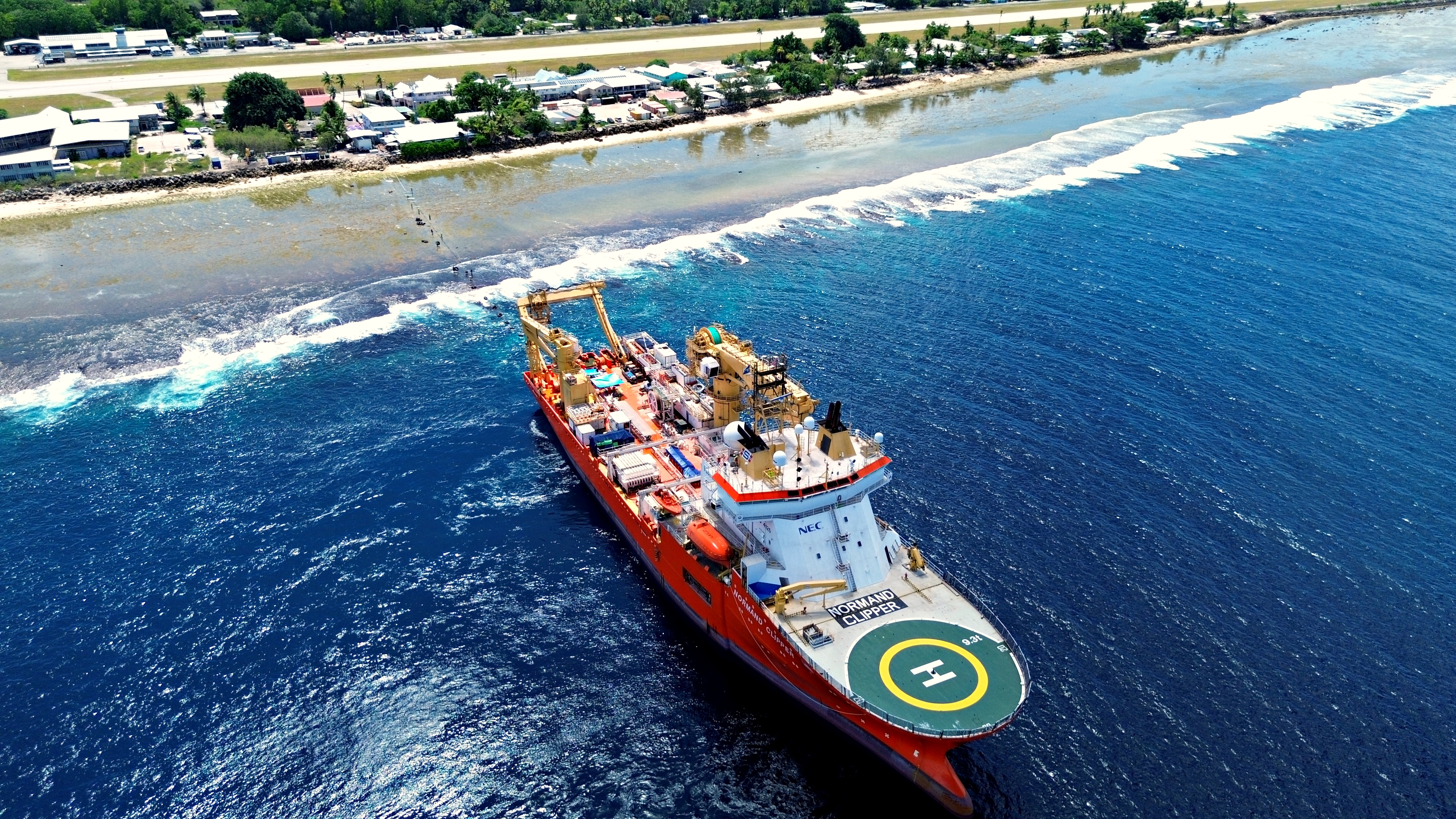 The cable lay ship arriving in Nauru