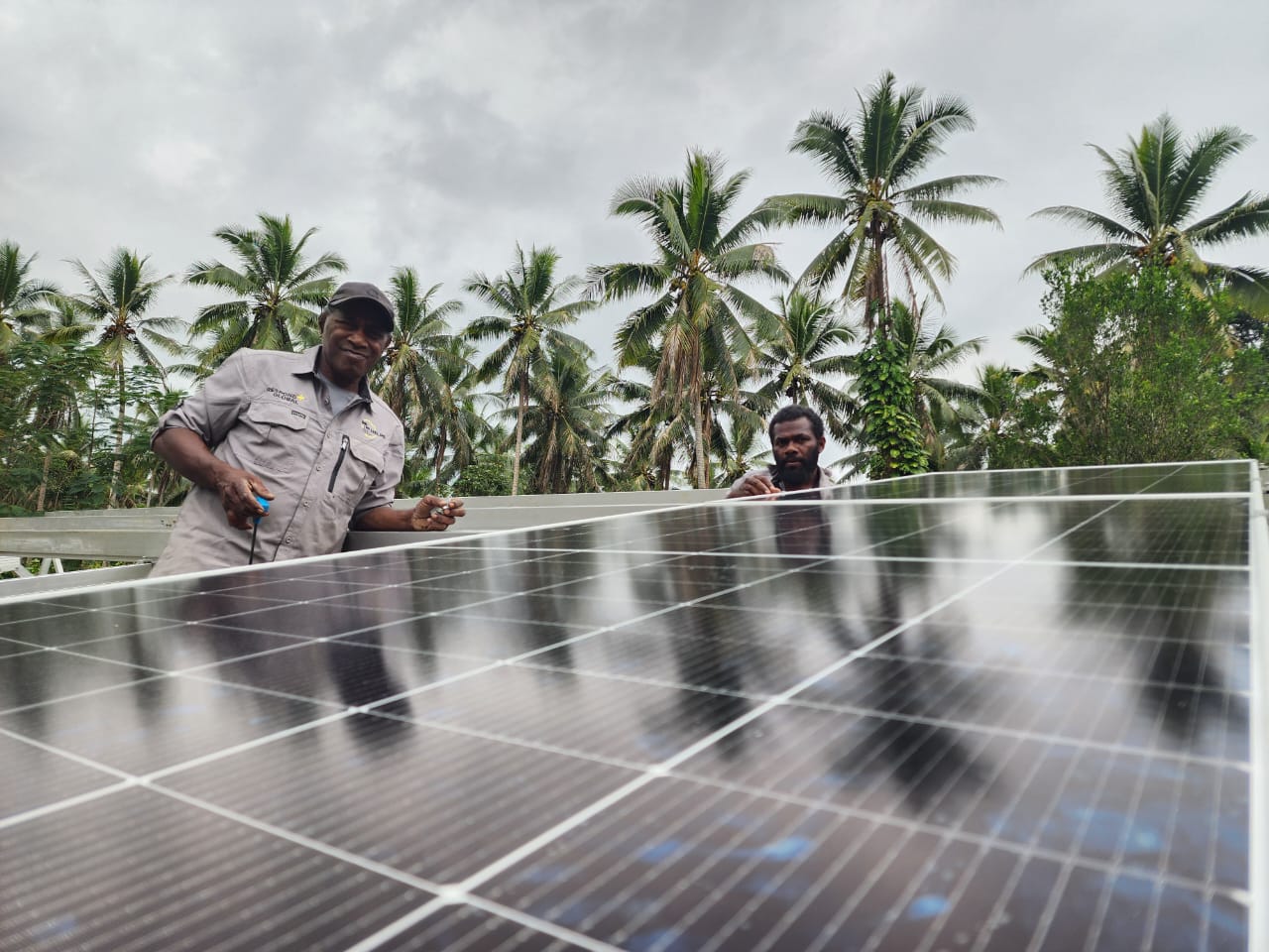 Respond Global switches on clean energy at Sanma health facilities to mark halfway point in Vanuatu mission